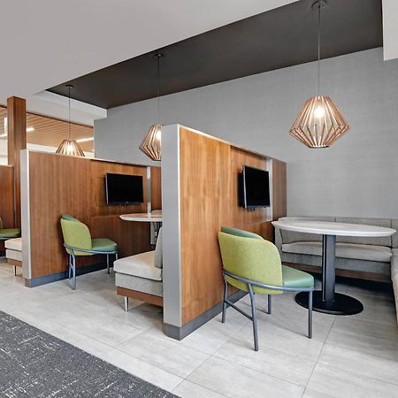 Courtyard By Marriott Manhattan Aggieville Zewnętrze zdjęcie