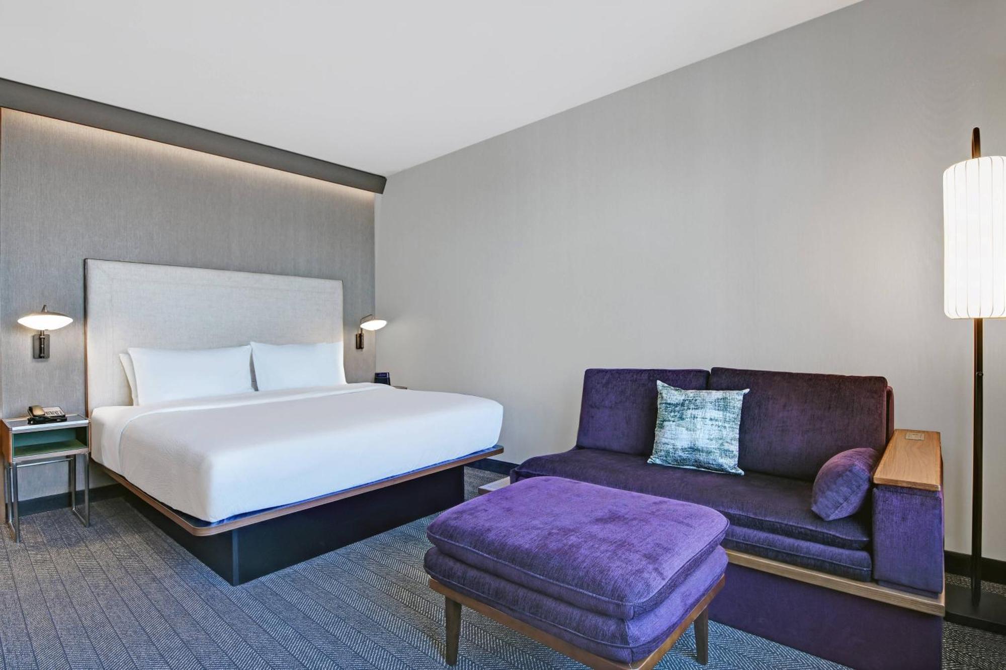 Courtyard By Marriott Manhattan Aggieville Zewnętrze zdjęcie