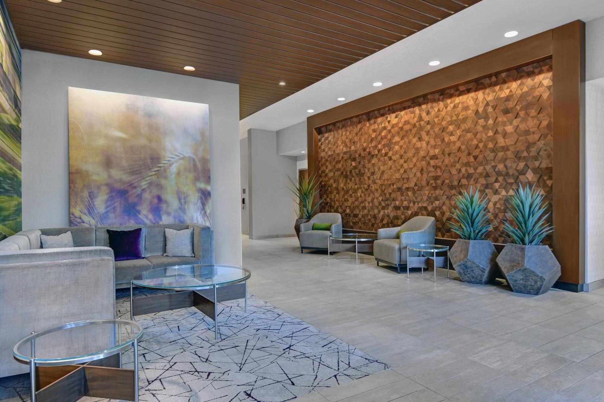 Courtyard By Marriott Manhattan Aggieville Zewnętrze zdjęcie